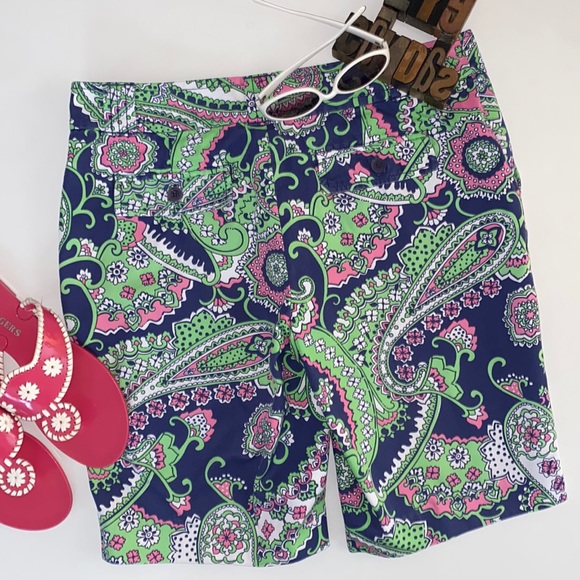 🌴LILLY PULITZER Vintage Paisley/Floral Bermuda Shorts in Royal Poinciana Print - Picture 3 of 8